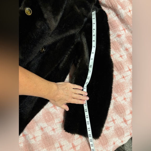 Vintage Faux Fur Coat - Picture 9 of 10